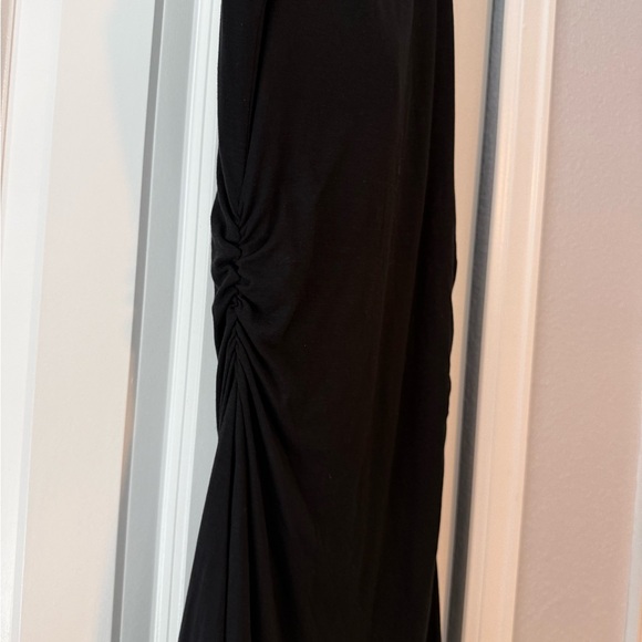 OGL Black Sleeveless Midi Dress - Picture 4 of 5